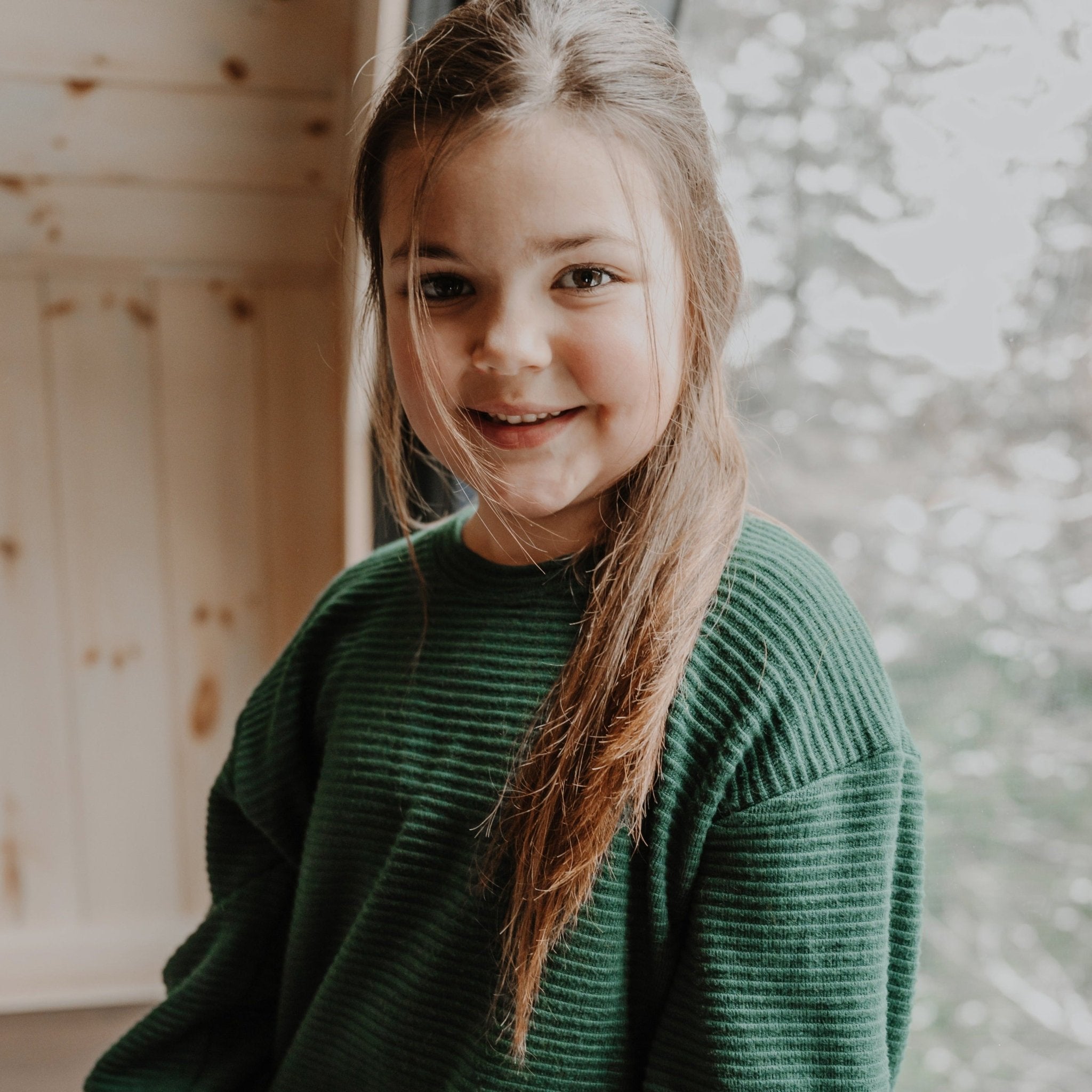 Robe Lili à manche longue en lainage vert enfant, grandeurs 12 mois à 6 ans - MomMe et Cie Inc.