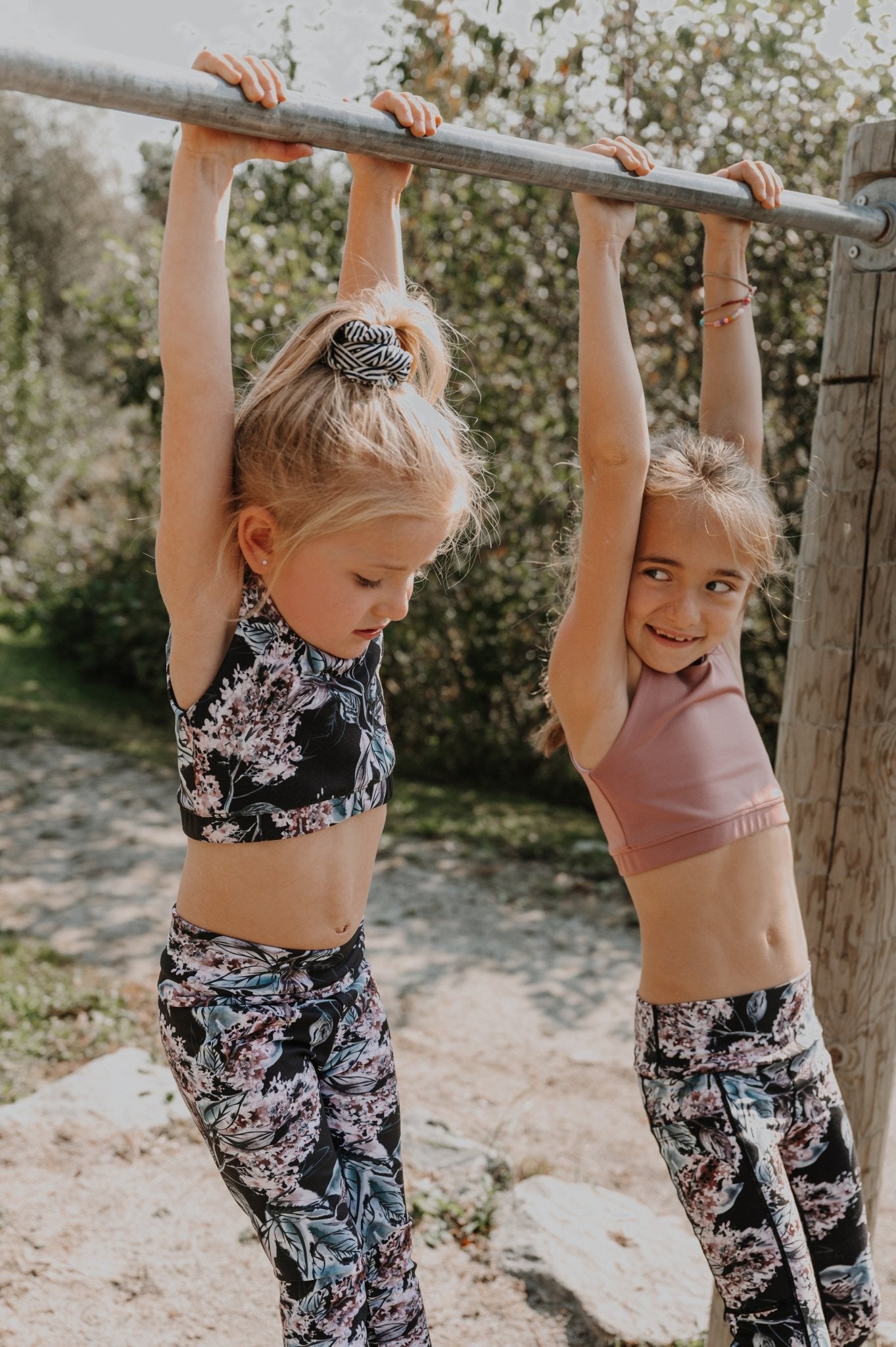 Legging de sport évolutif junior fleuri - MomMe et Cie Inc.