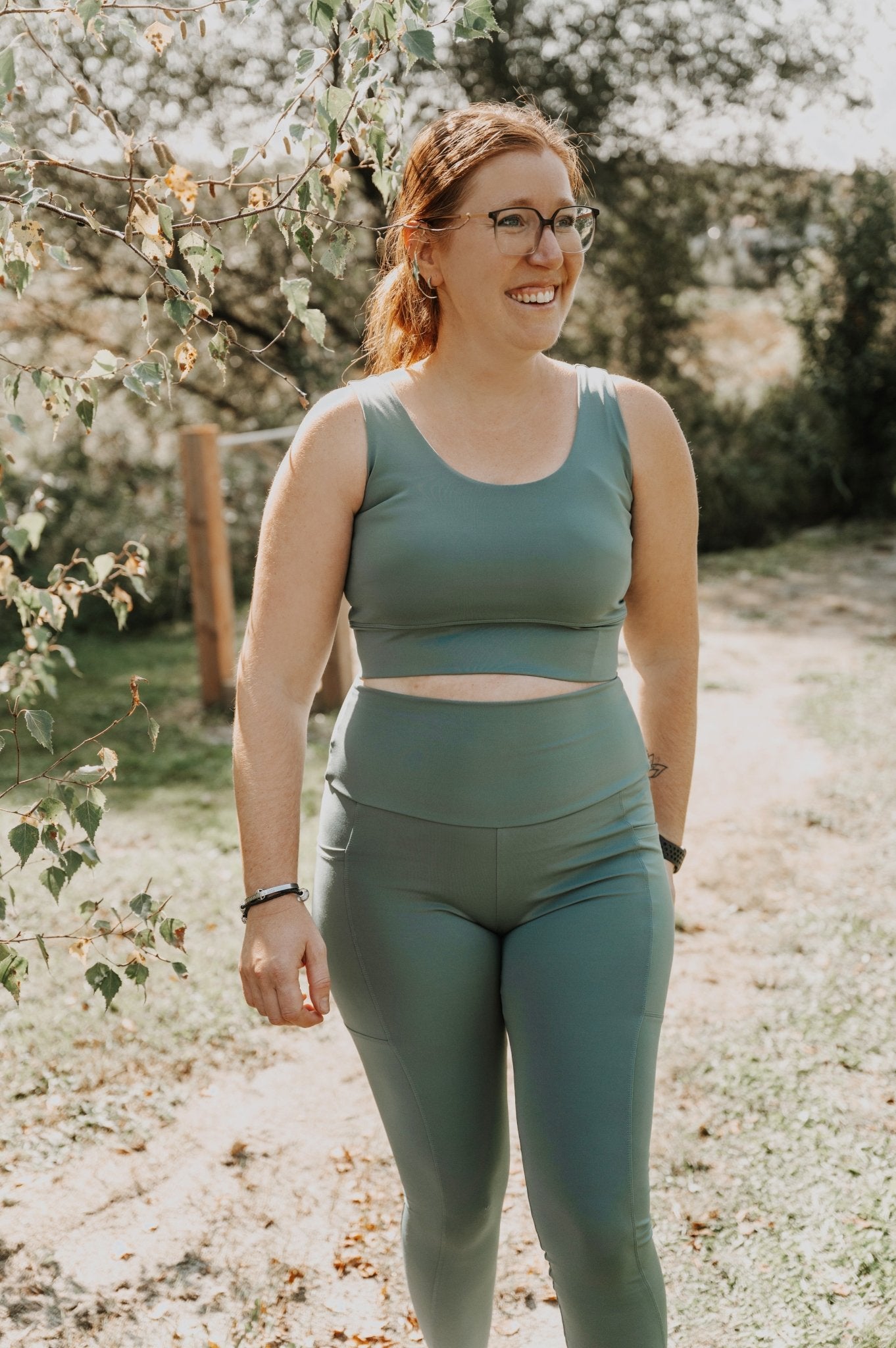 Top de sport pour femme doublé léger vert - MomMe et Cie Inc.