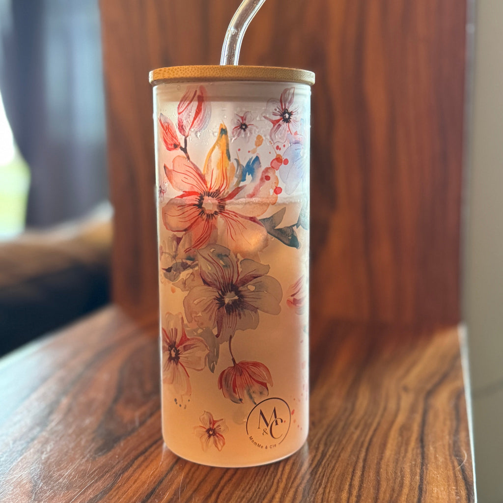 Verre en verre givré 20 oz avec couvercle en bambou et paille en verre aux motifs floraux