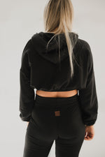 Hoodie crop manche longue en bambou noir avec élastique à la taille pour femme