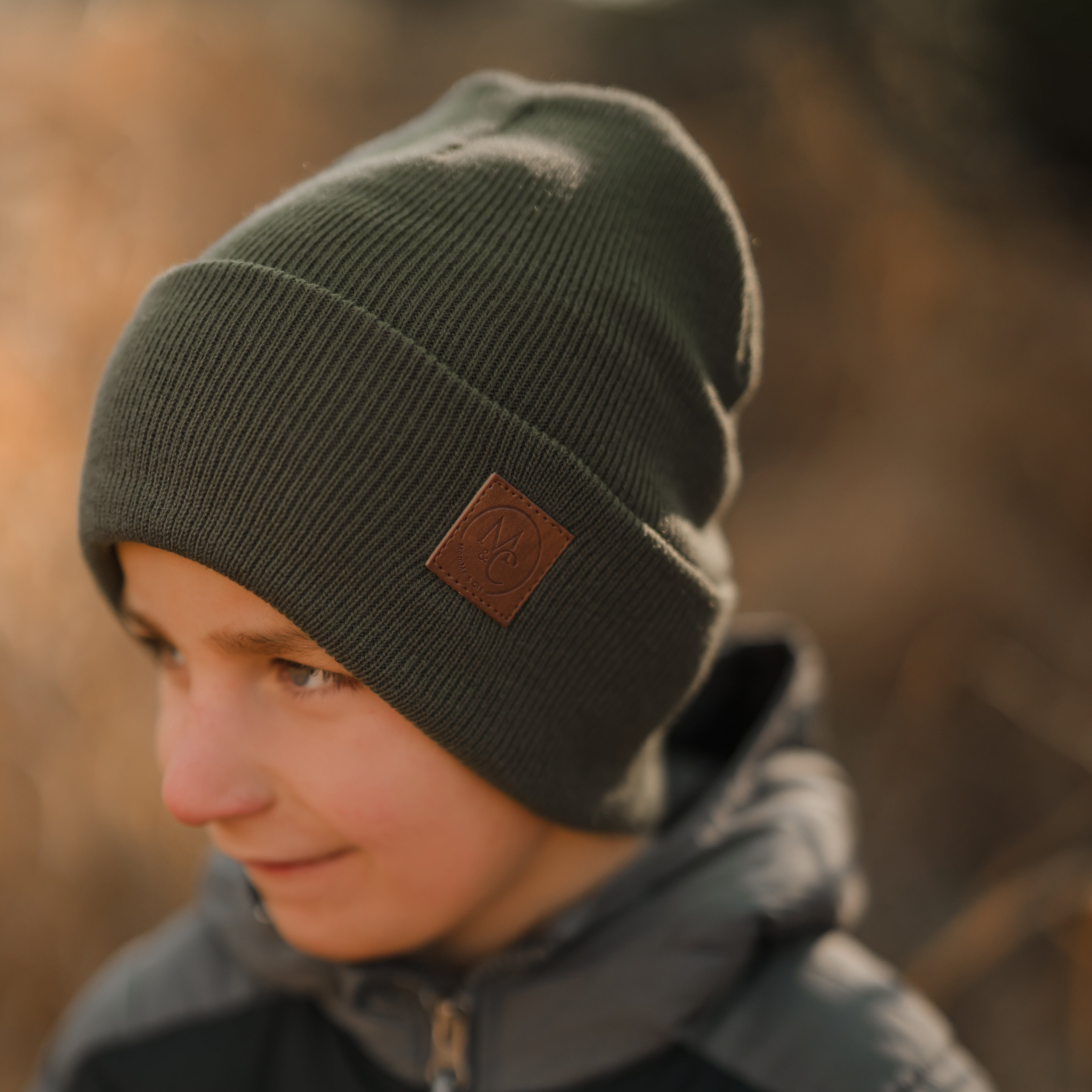 Tuque extensible Beanie 2.0 MomMe&Cie - Olive – MomMe et Cie Inc.