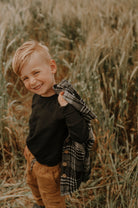 Chemise à carreaux noirs pour enfants avec boutons et poches, 2 à 12 ans. - MomMe et Cie Inc.