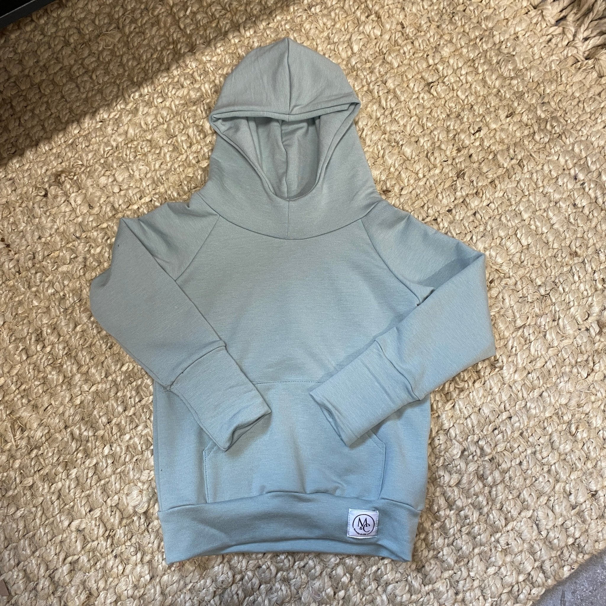 ECO-Hoodie - Chandail à capuchon et poche kangourou confectionnés avec des retailles - MomMe et Cie Inc.