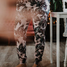 Pantalon détente style jogger pour femme rose imprimé floral, idéal pour la maternité - MomMe et Cie Inc.