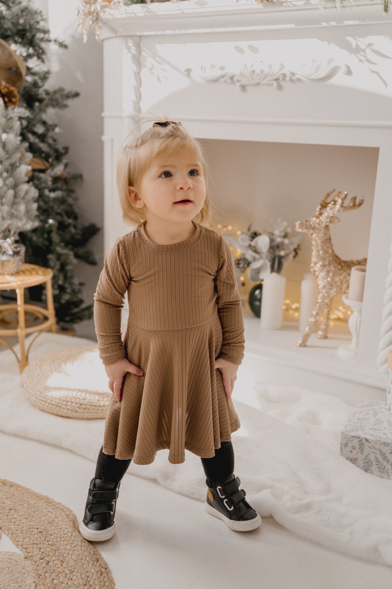 Robe qui tourne à manche longue moka pour bébé et enfant, grandeurs 6 mois à 6 ans - MomMe et Cie Inc.