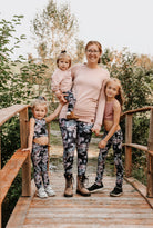 Legging de sport évolutif junior fleuri - MomMe et Cie Inc.