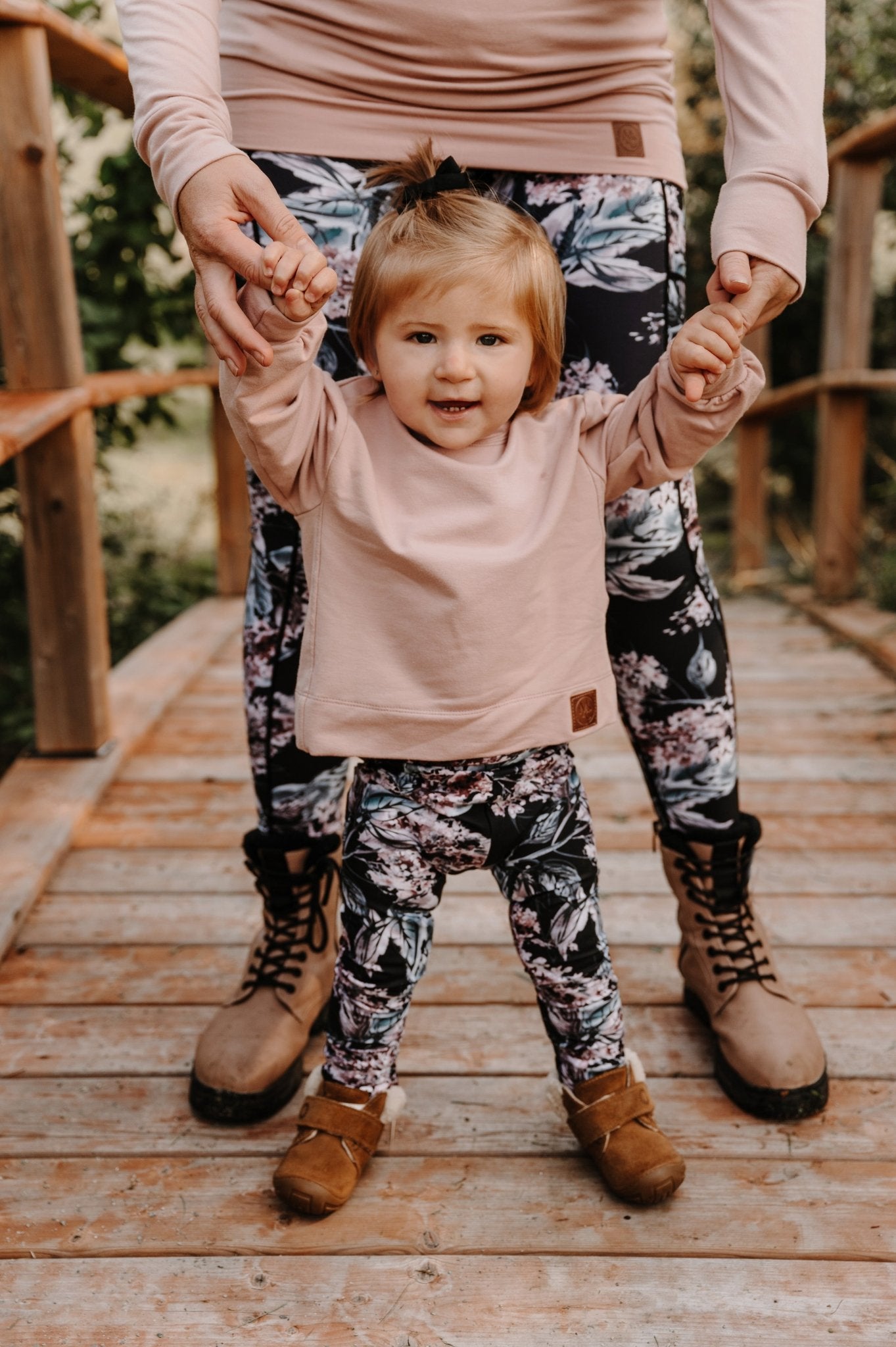 Legging de sport évolutif enfant fleuri - MomMe et Cie Inc.