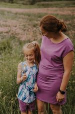 Short cargo de couleur mauve uni pour enfant avec poches et bande élastique à la taille, grandeur 3 mois à 10 ans. (fin saison)